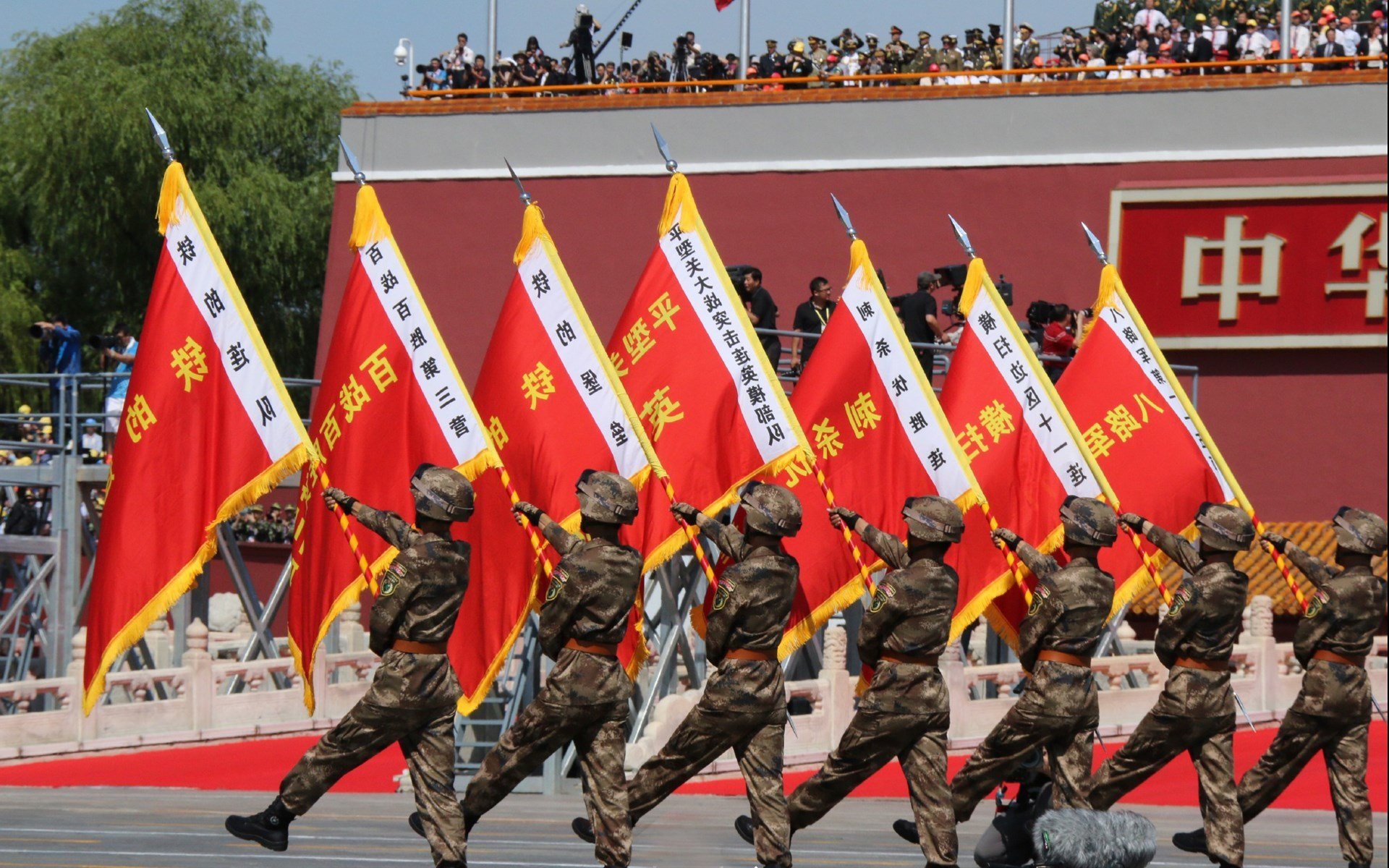 校园足球加强教练配置实现日常训练标准化,校园足球师资培训制度