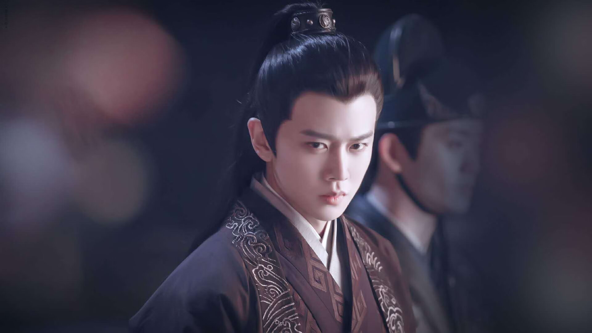 leyu乐鱼体育综合-浓眉攻防一体湖人防守效率提升，浓眉伤后湖人战绩